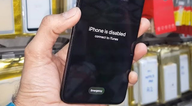 "how to fix iphone disabled connect to itunes" on a iphone screen